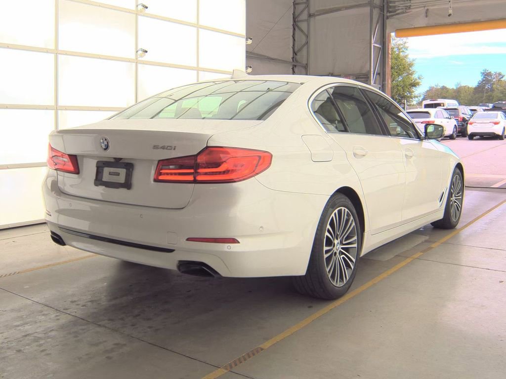 Used 2019 BMW 540i RWD image 2