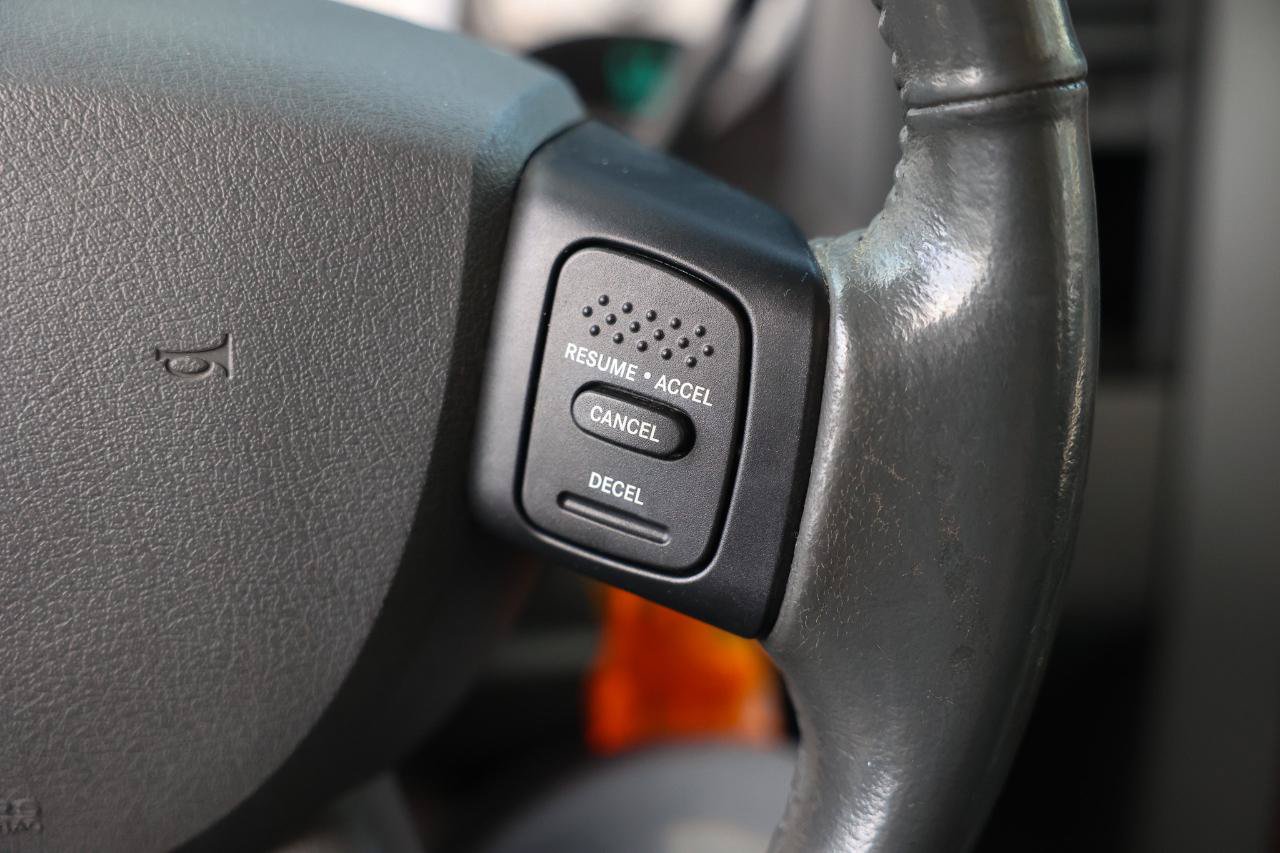 Used 2005 Dodge Durango SLT RWD image 26