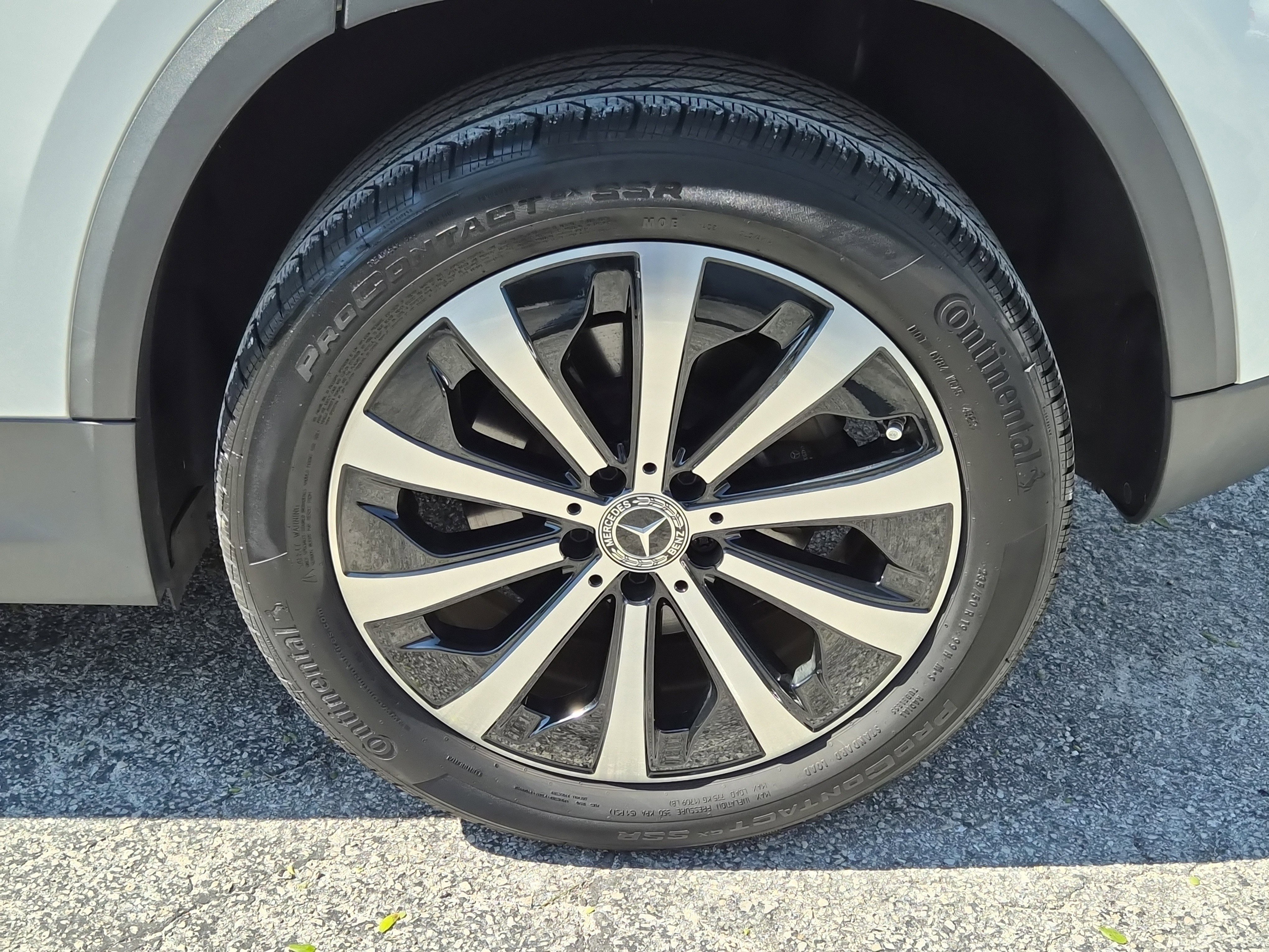 Used 2021 Mercedes-Benz GLA 250 w/ Premium Package image 9