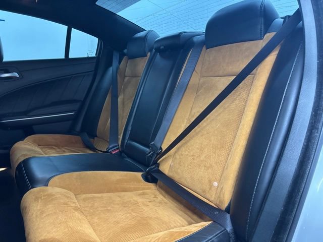 Used 2022 Dodge Charger R/T w/ Plus Group RWD image 9
