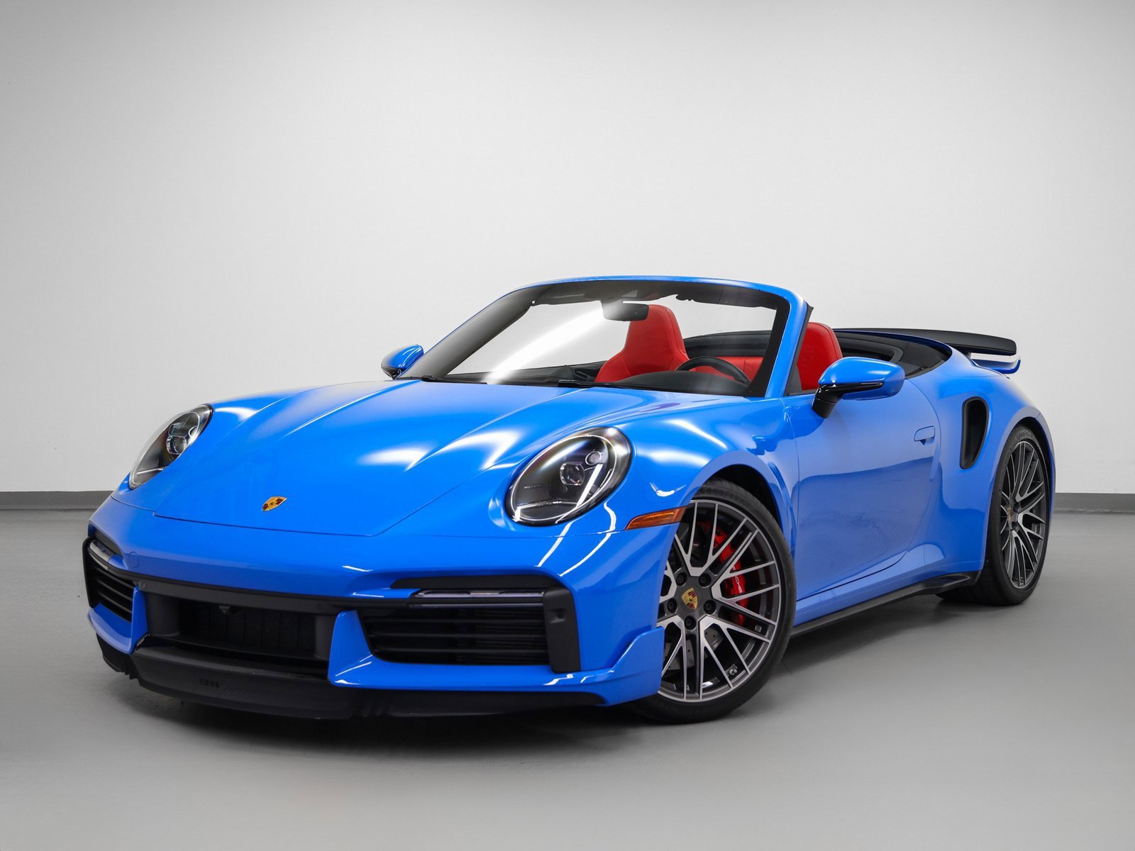 Used 2023 Porsche 911 Turbo image 1