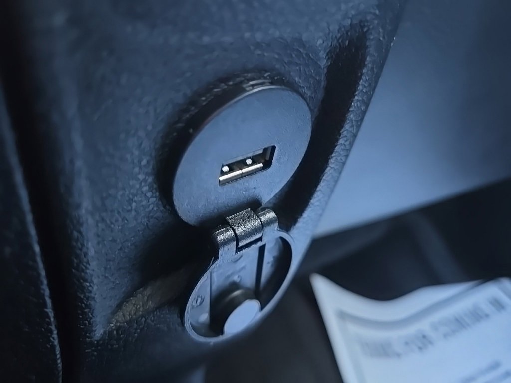 Used 2018 RAM 2500 Tradesman w/ Chrome Appearance Group image 63