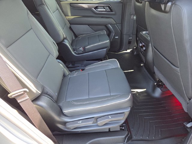 New 2026 GMC Yukon Elevation w/ Elevation Premium Package AWD/4WD image 24