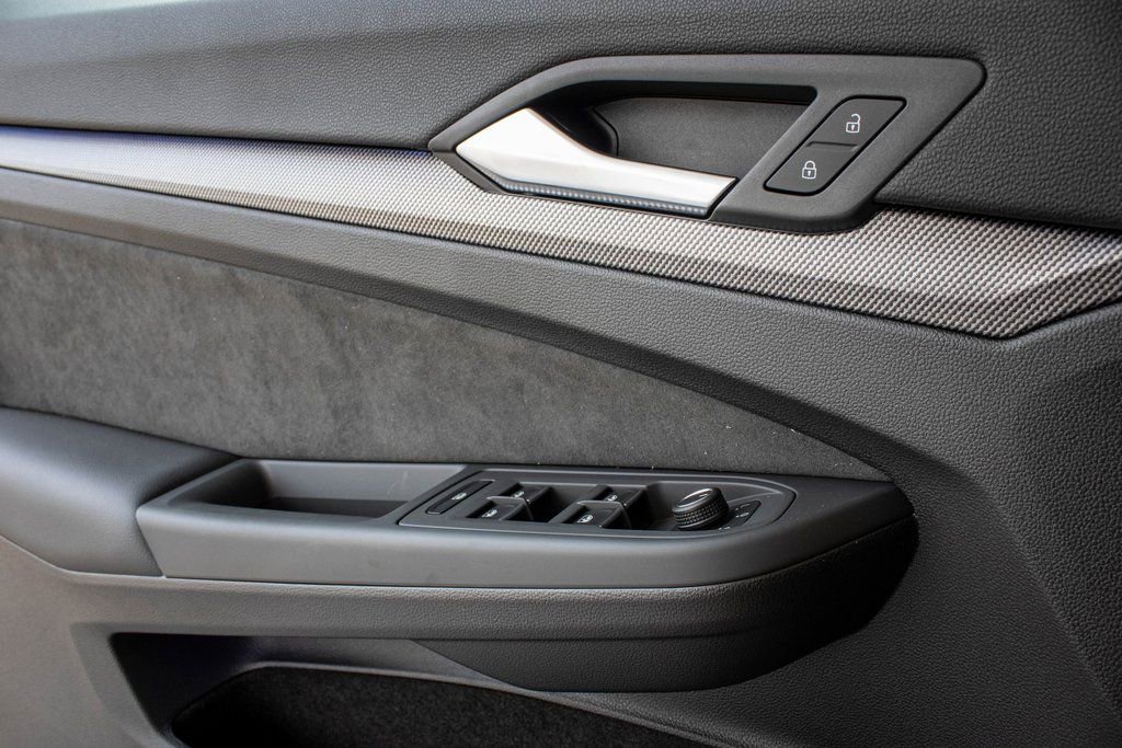 New 2025 Volkswagen GTI SE image 28