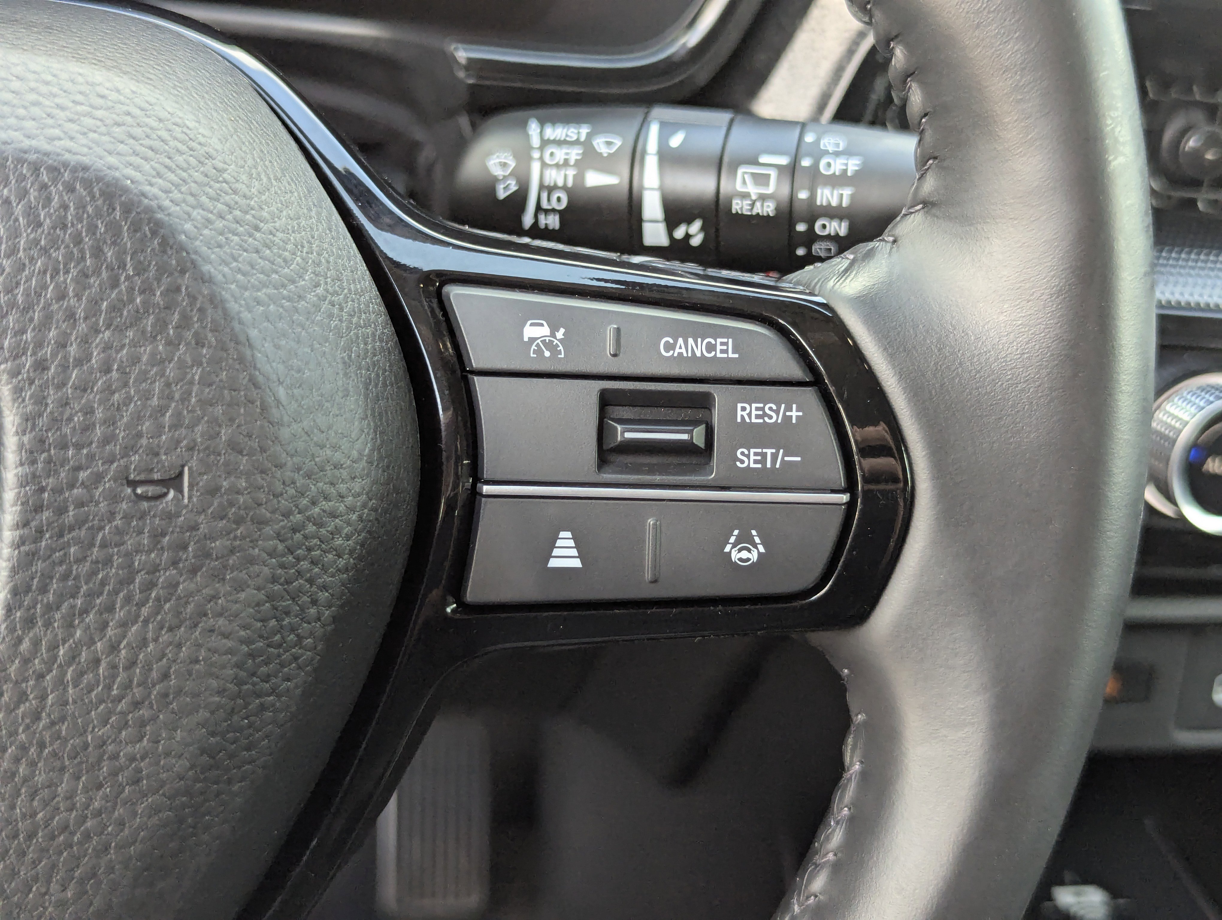 Used 2023 Honda CR-V EX-L image 32