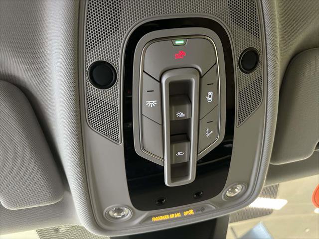Used 2024 Audi Q8 Prestige w/ Prestige Package image 36