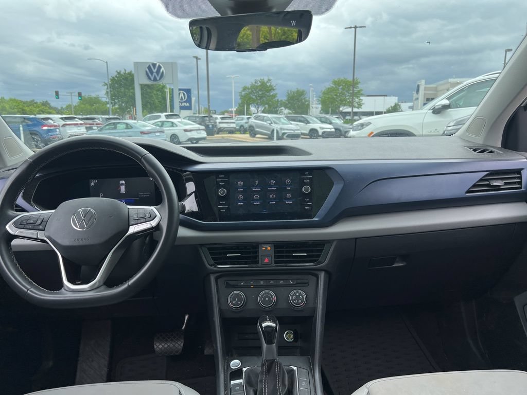 Used 2022 Volkswagen Taos SE FWD image 20