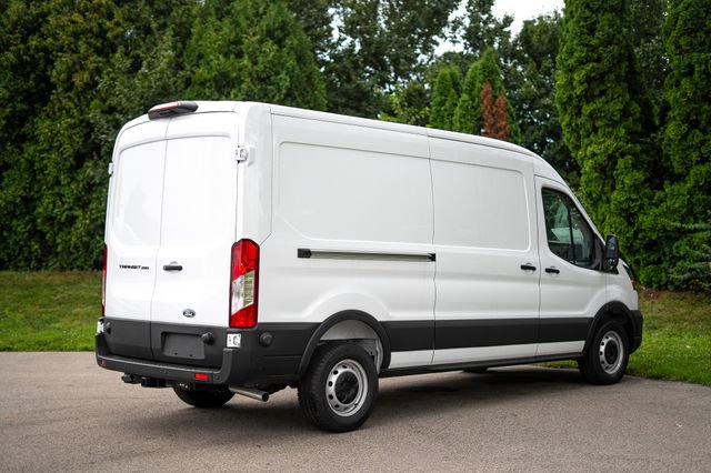 New 2026 Ford Transit 250 148 Medium Roof w/ Load Area Protection Package RWD image 5