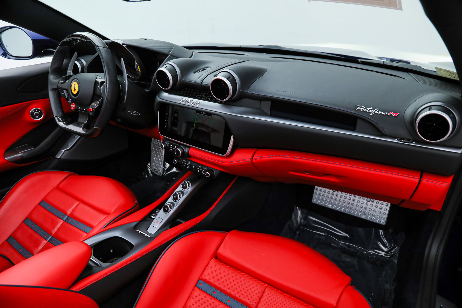 Certified 2023 Ferrari Portofino M image 25