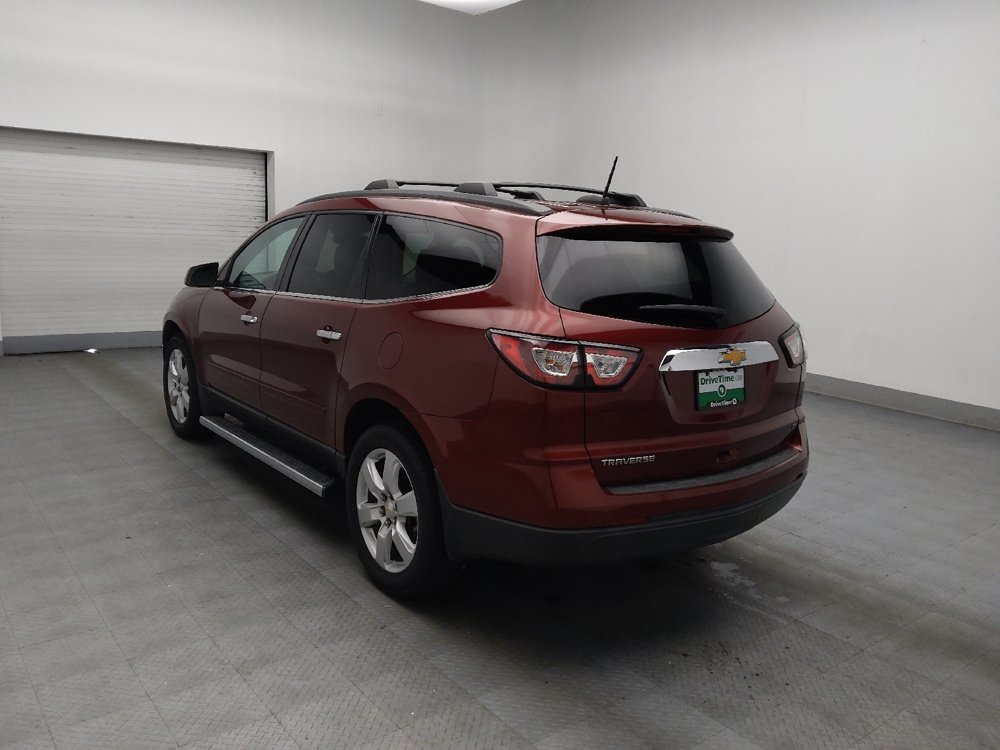 Used 2017 Chevrolet Traverse LT w/ Style and Technology Package FWD image 5