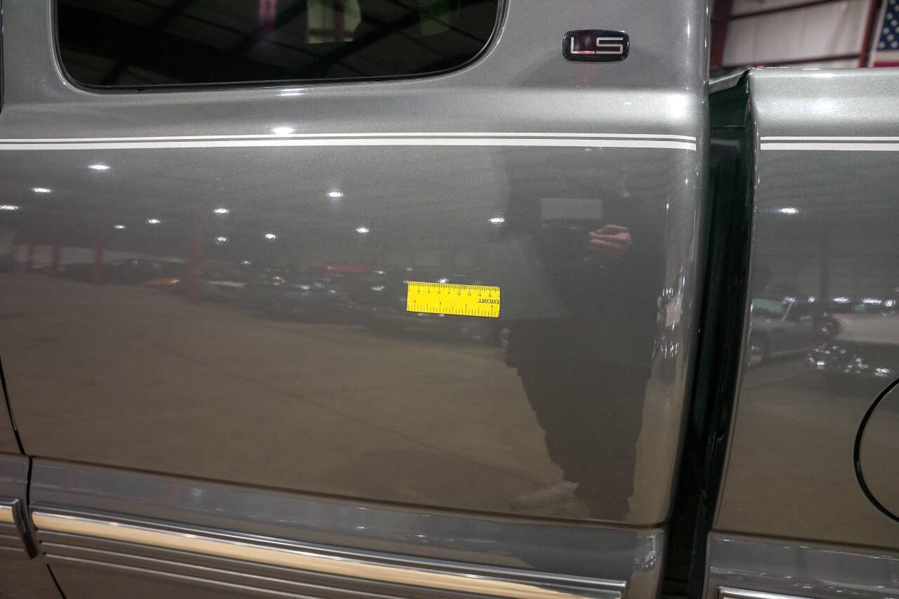 Used 1999 Chevrolet Silverado 1500 LS w/ Firm Ride Suspension Pkg AWD/4WD image 34