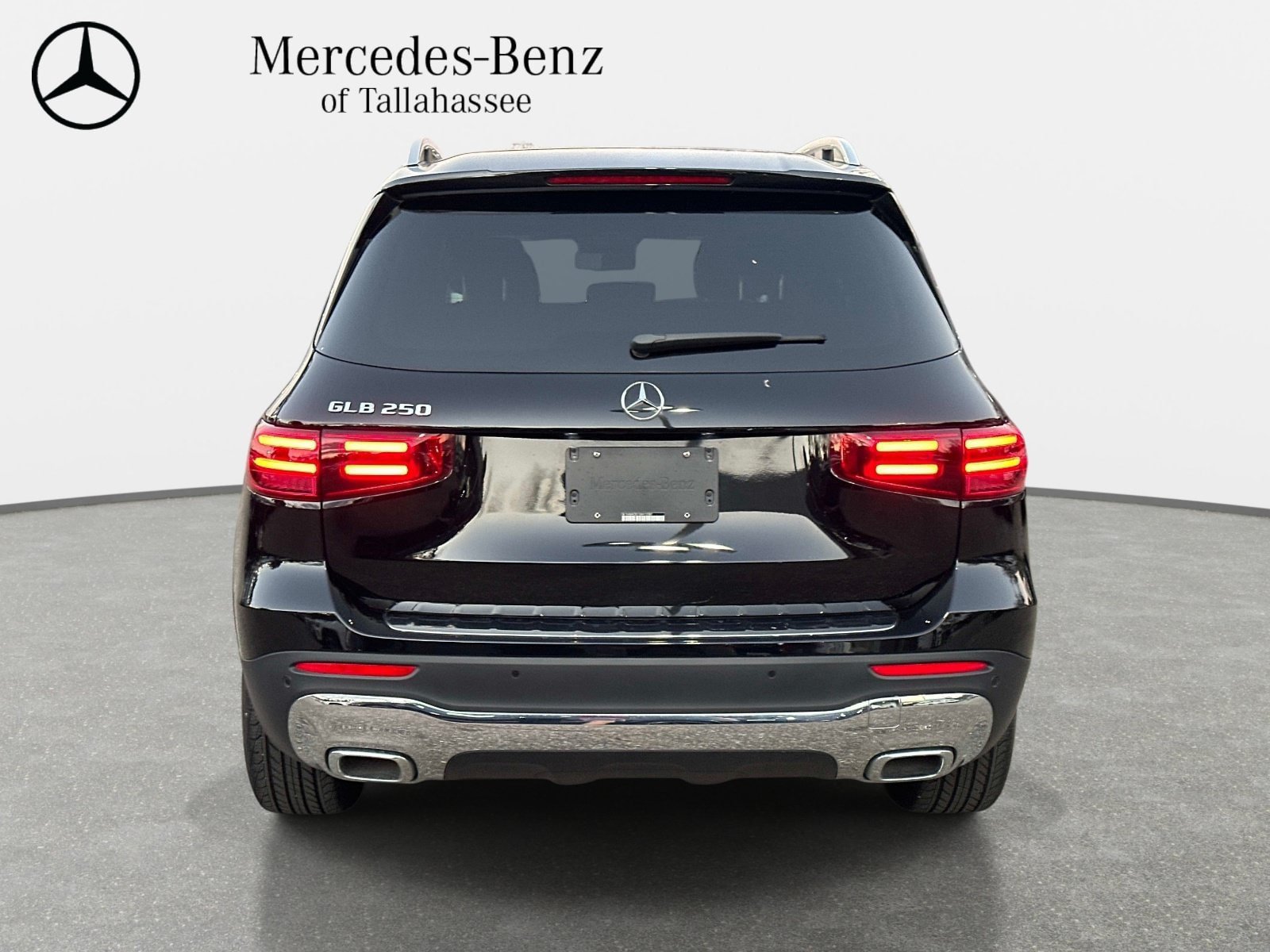 Used 2025 Mercedes-Benz GLB 250 image 4