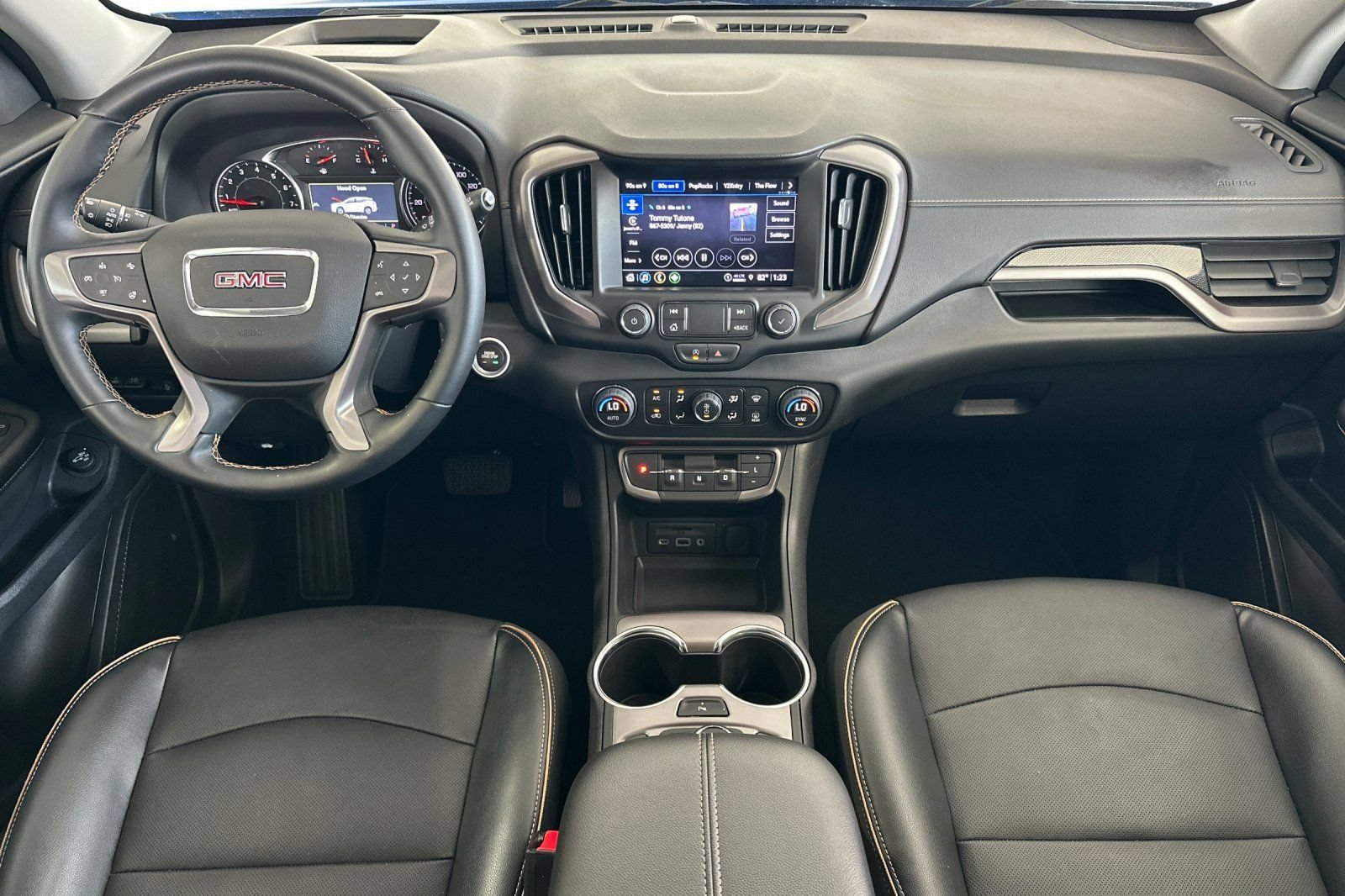 Used 2024 GMC Terrain AT4 w/ Tech Package AWD/4WD image 13