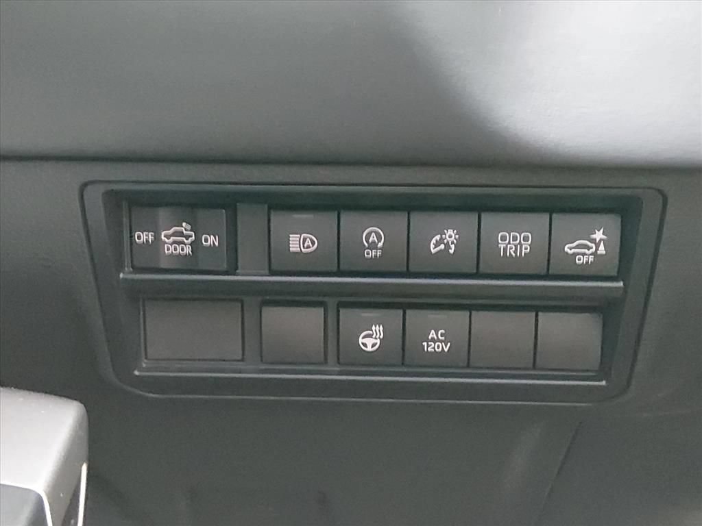 Used 2023 Toyota Tundra Platinum AWD/4WD image 23