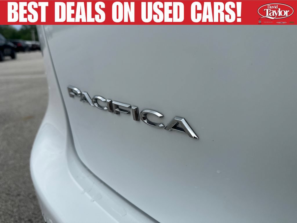 Used 2023 Chrysler Pacifica Limited w/ Uconnect Theater Family Group AWD/4WD image 39