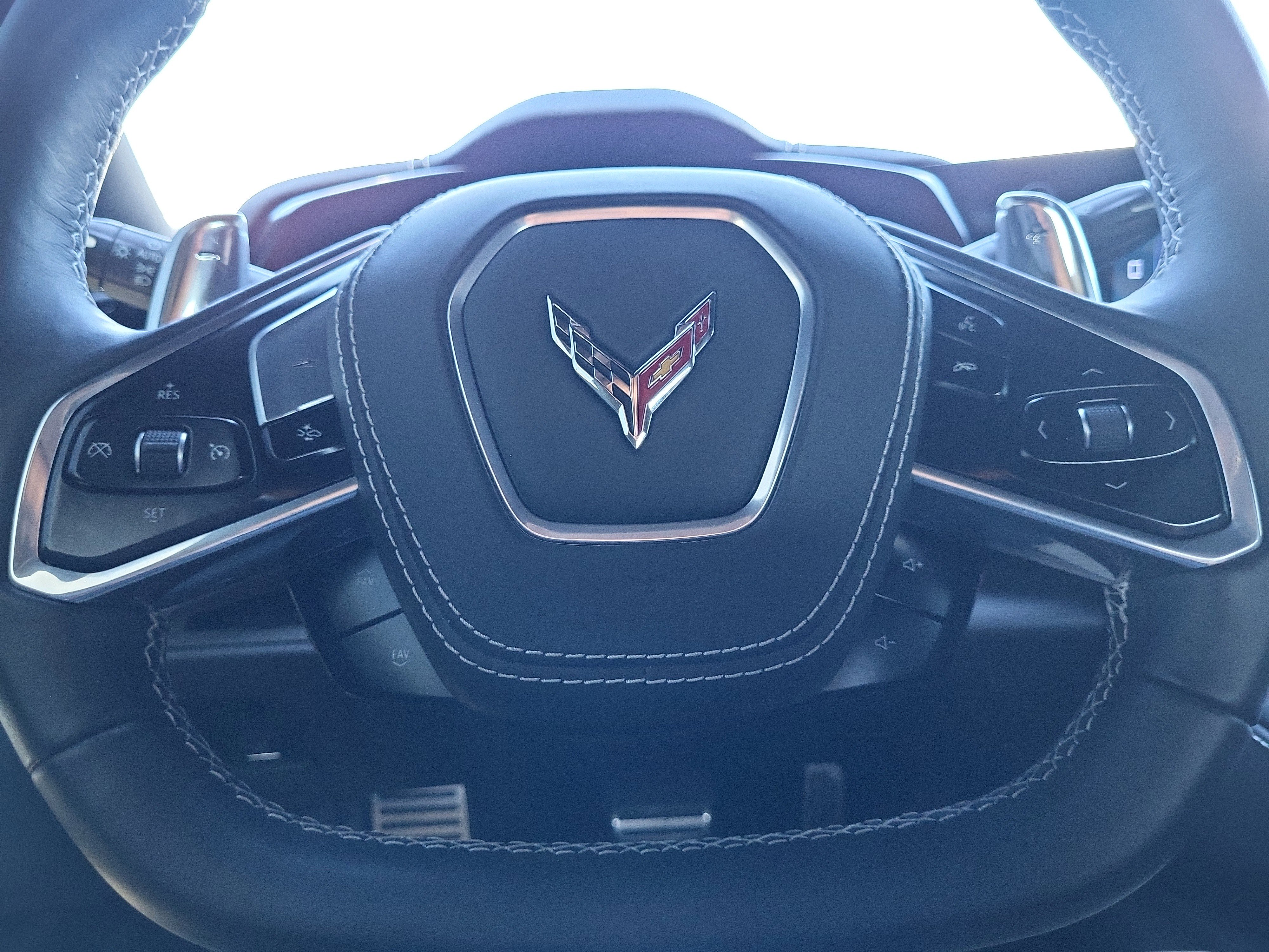 Used 2025 Chevrolet Corvette Stingray Coupe w/ 1LT RWD image 8