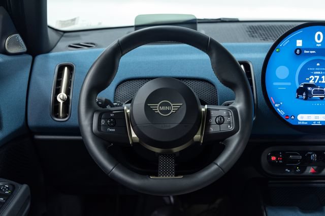 Certified 2025 MINI Cooper Countryman S w/ Comfort Package Max AWD/4WD image 14