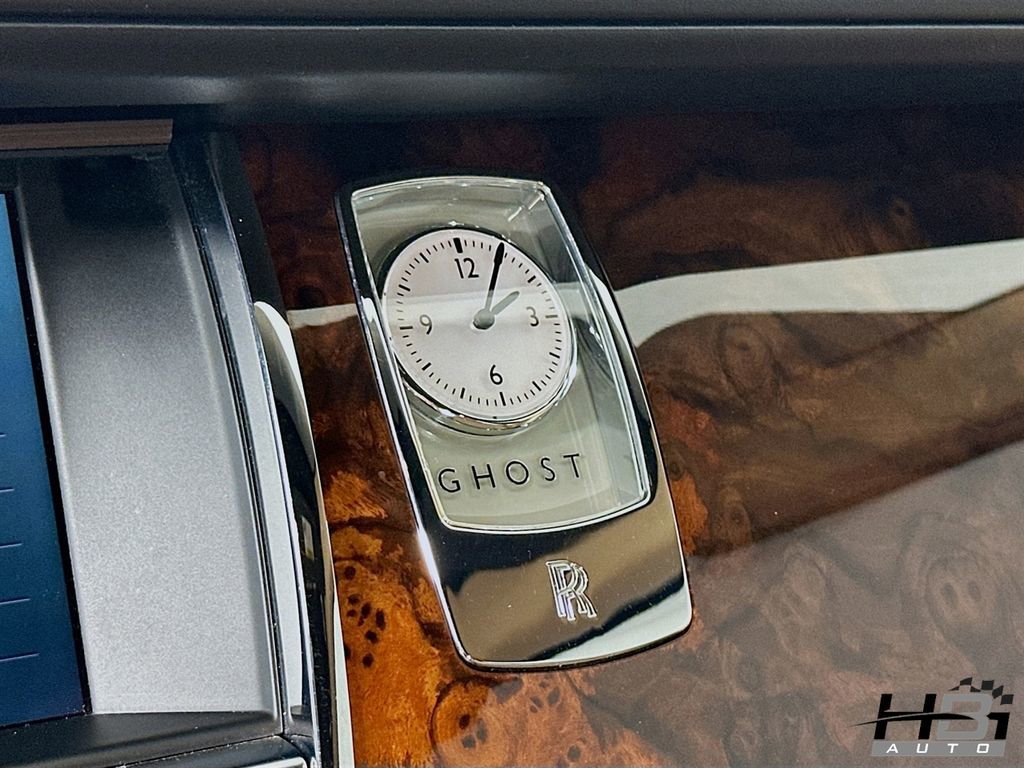Used 2012 Rolls-Royce Ghost RWD image 19