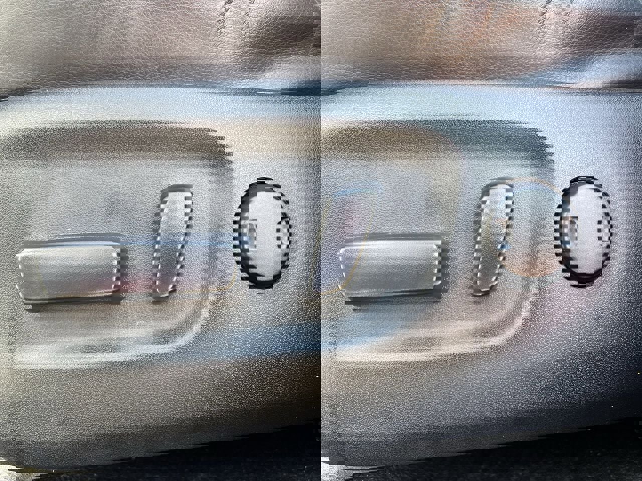 Used 2014 Toyota RAV4 Limited w/ Technology Package image 22