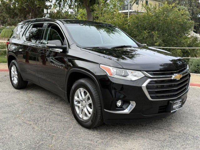 Used 2021 Chevrolet Traverse LT FWD image 3