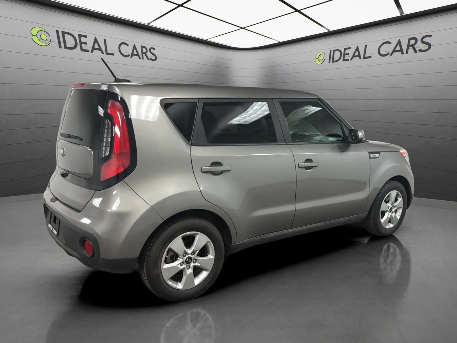 Used 2019 Kia Soul FWD image 5