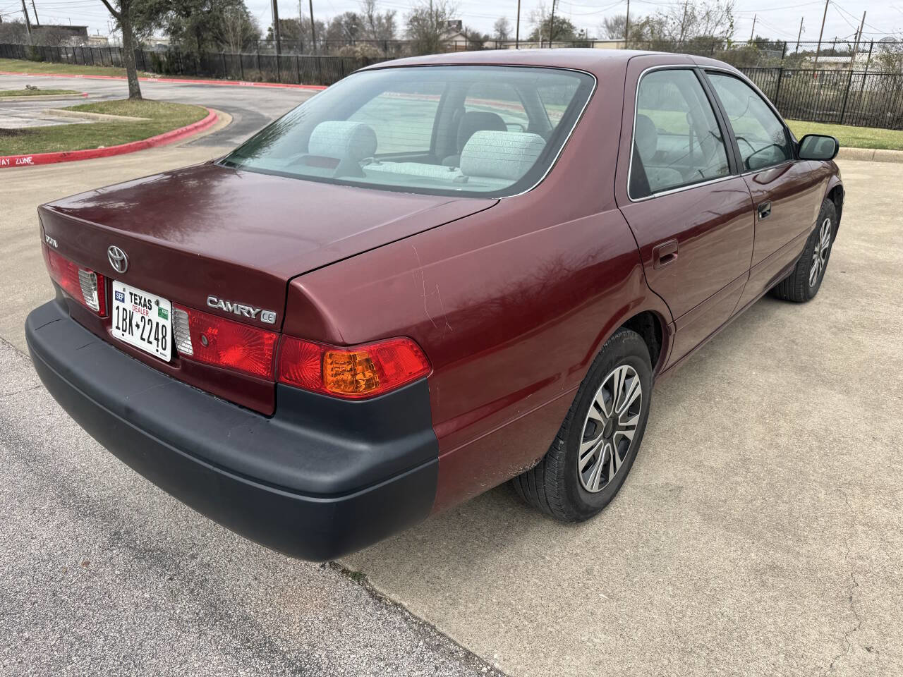 Used 2001 Toyota Camry CE FWD image 31