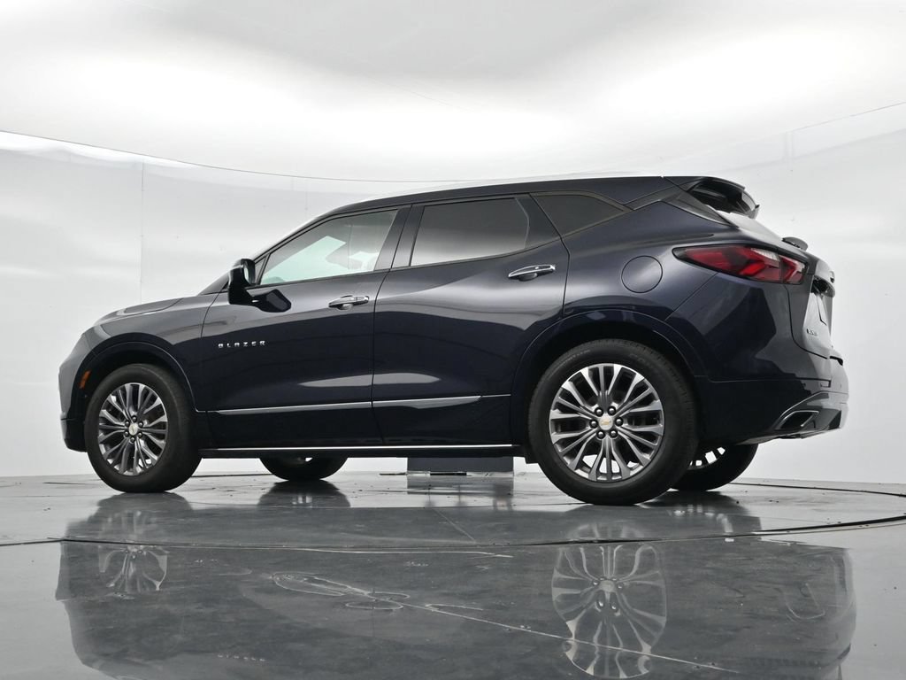 Used 2020 Chevrolet Blazer Premier w/ Driver Confidence II Package FWD image 32