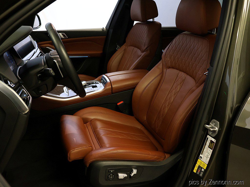 Certified 2023 BMW X5 xDrive45e w/ Executive Package image 11