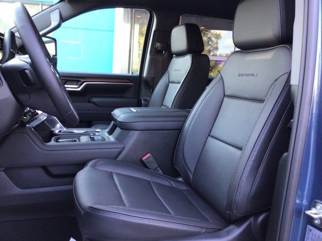 New 2026 GMC Sierra 2500 Denali w/ Denali Reserve Package image 9