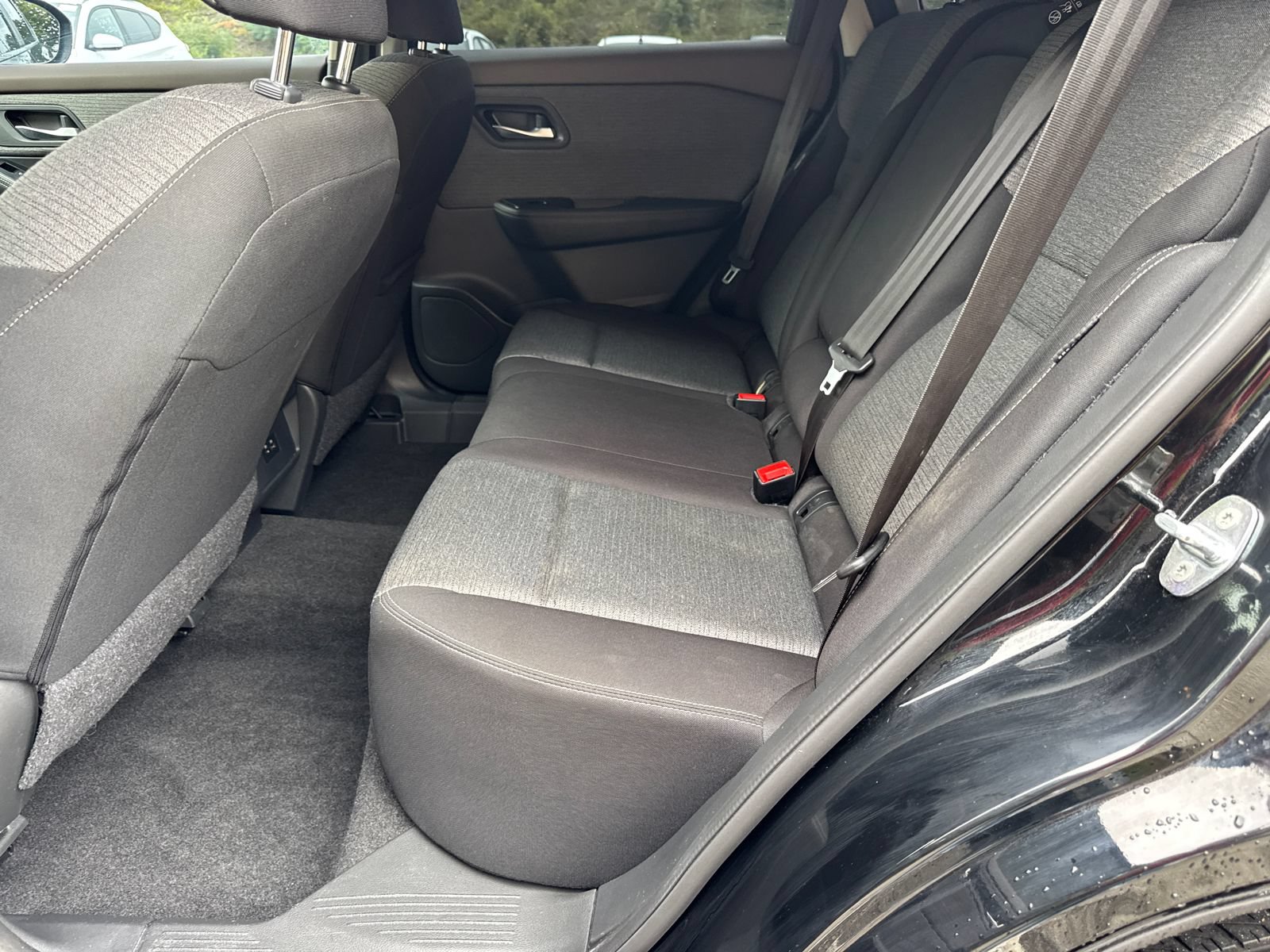 Used 2023 Nissan Rogue SV FWD image 20