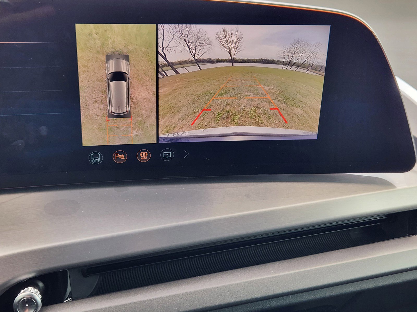 New 2026 Cadillac Vistiq Luxury image 14