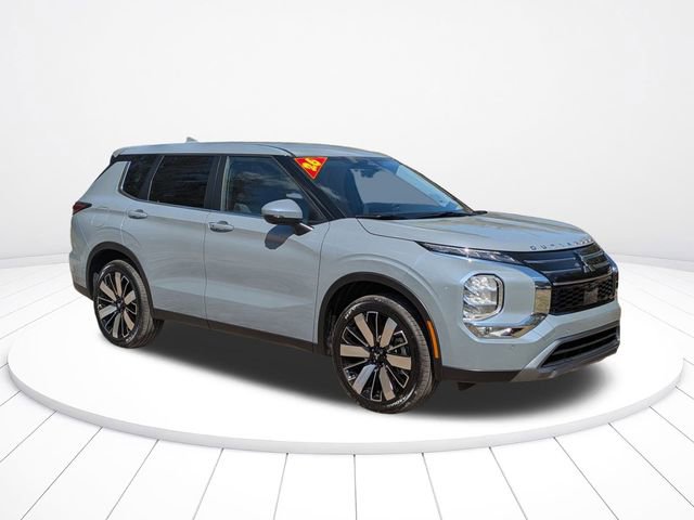 New 2026 Mitsubishi Outlander SE video 2