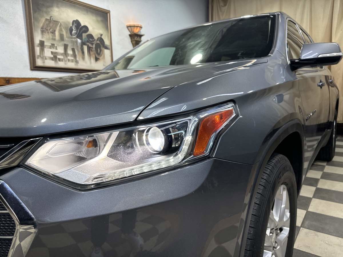 Used 2019 Chevrolet Traverse LT image 8