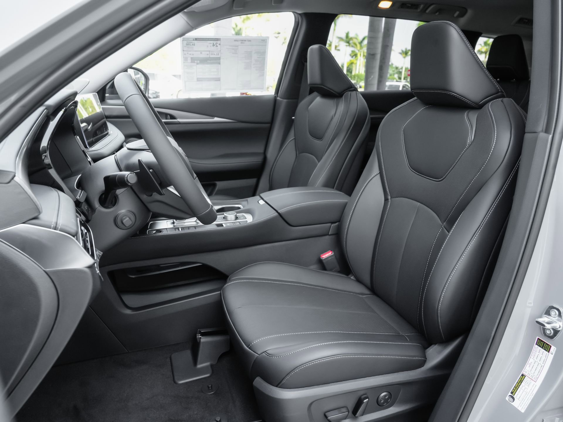 New 2027 INFINITI QX60 Luxe w/ Cargo Package FWD image 8