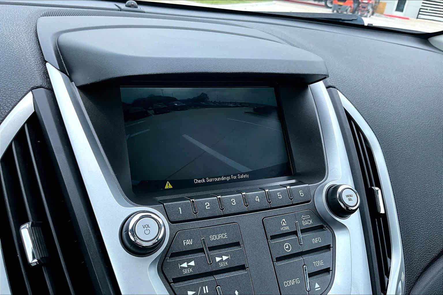 Used 2015 GMC Terrain SLE FWD image 25