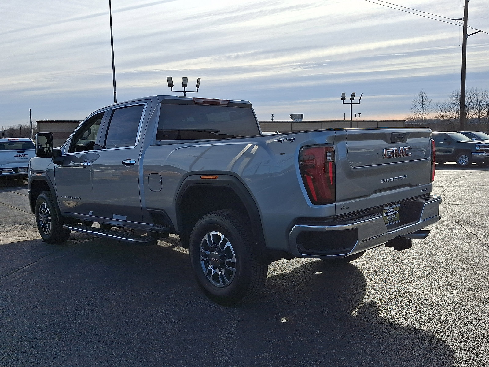 Certified 2025 GMC Sierra 2500 SLT w/ SLT Convenience Package image 7