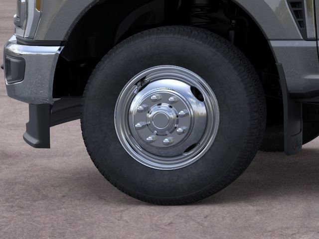 New 2026 Ford F350 4x4 Crew Cab DRW Super Duty image 19