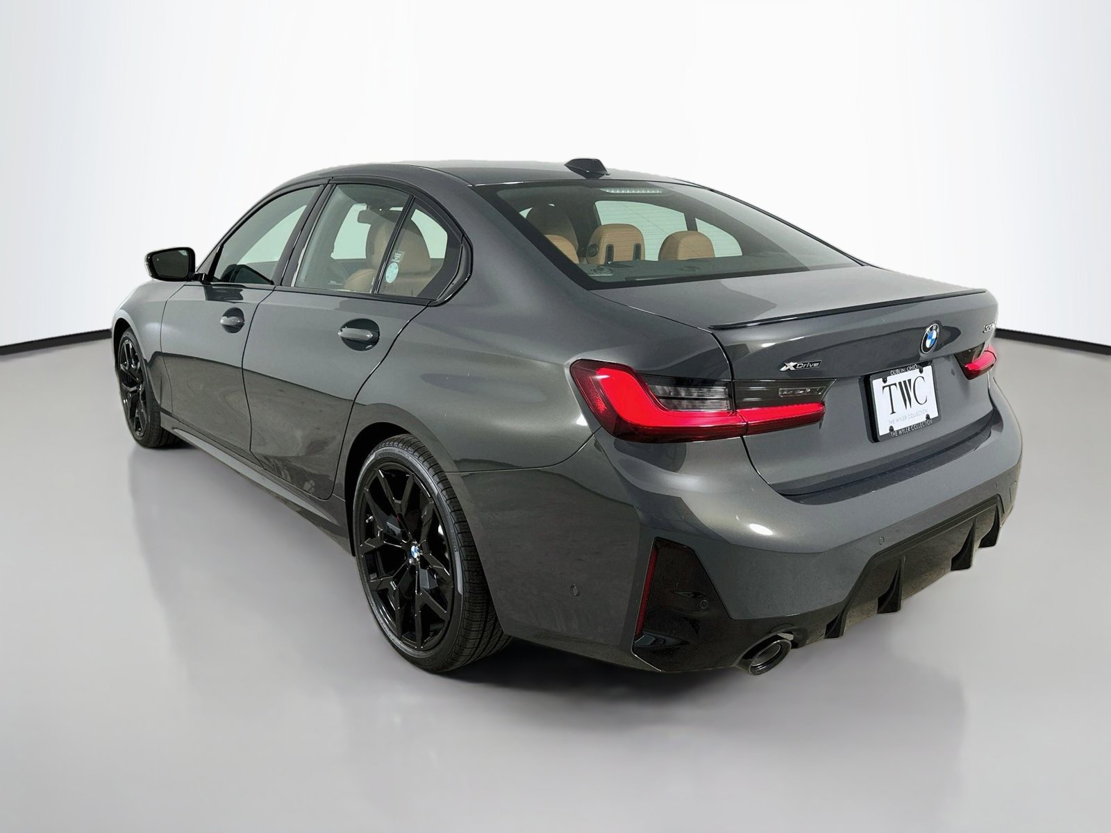 New 2026 BMW 330i xDrive Sedan w/ M Sport Package AWD/4WD image 7