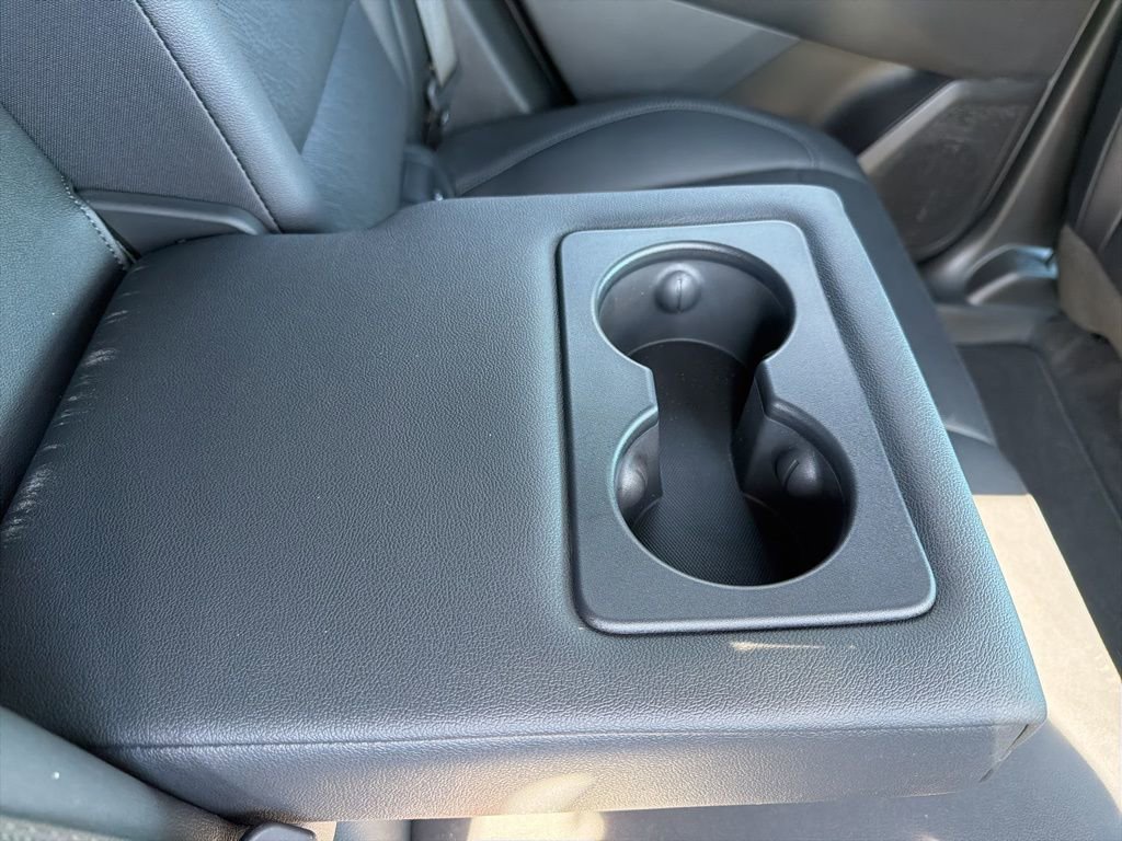 Used 2025 Chevrolet Equinox LT w/ Convenience Package II image 31