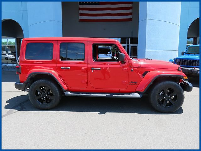 Used 2023 Jeep Wrangler Unlimited Sahara AWD/4WD image 2