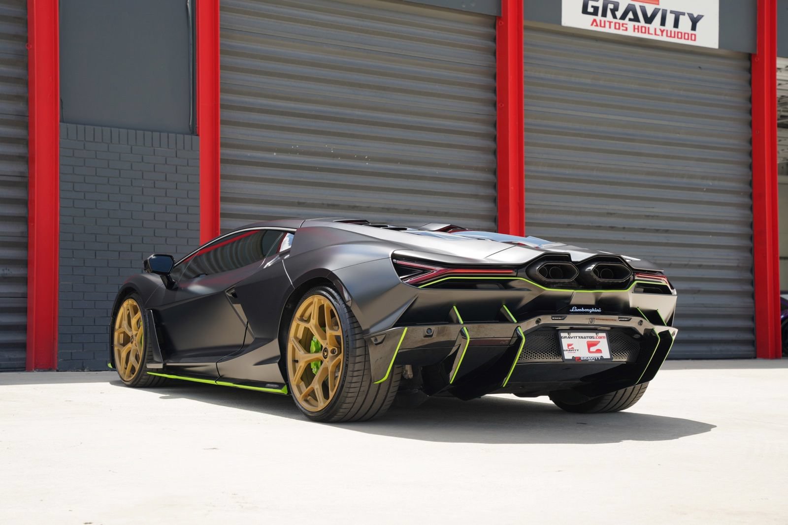 Used 2024 Lamborghini Revuelto AWD/4WD image 31