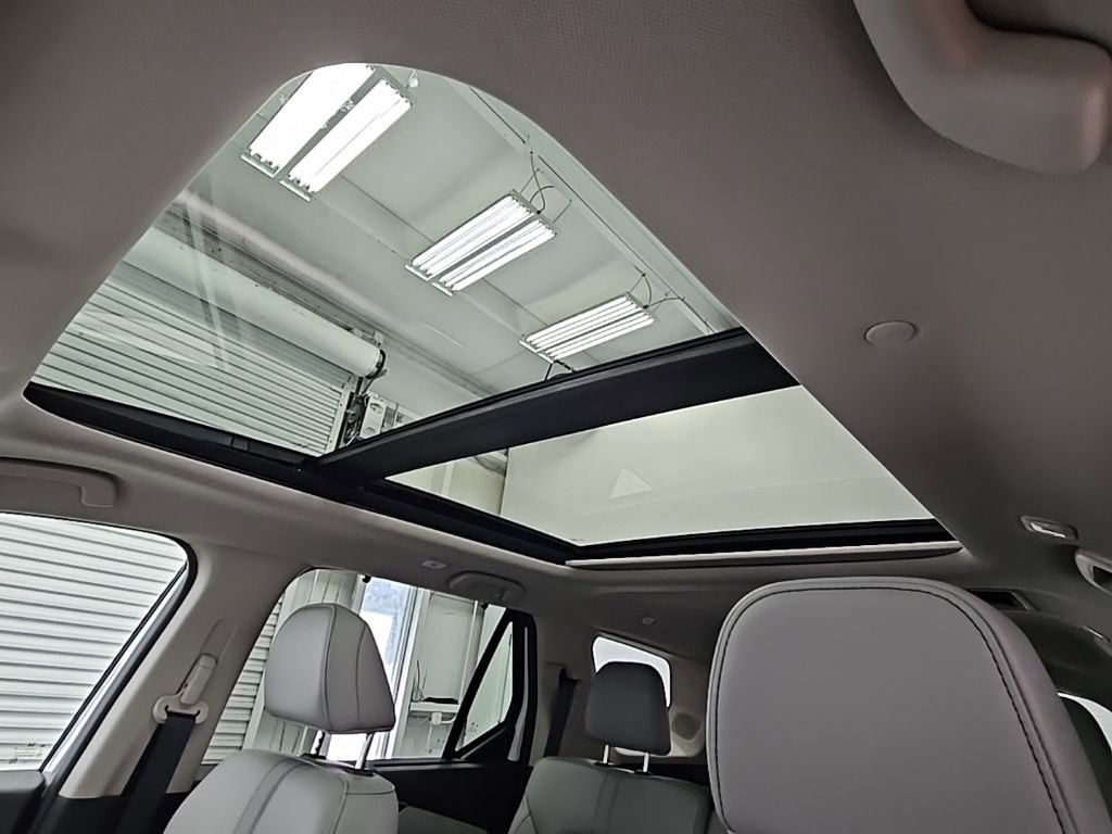 New 2025 Honda Pilot Touring image 31