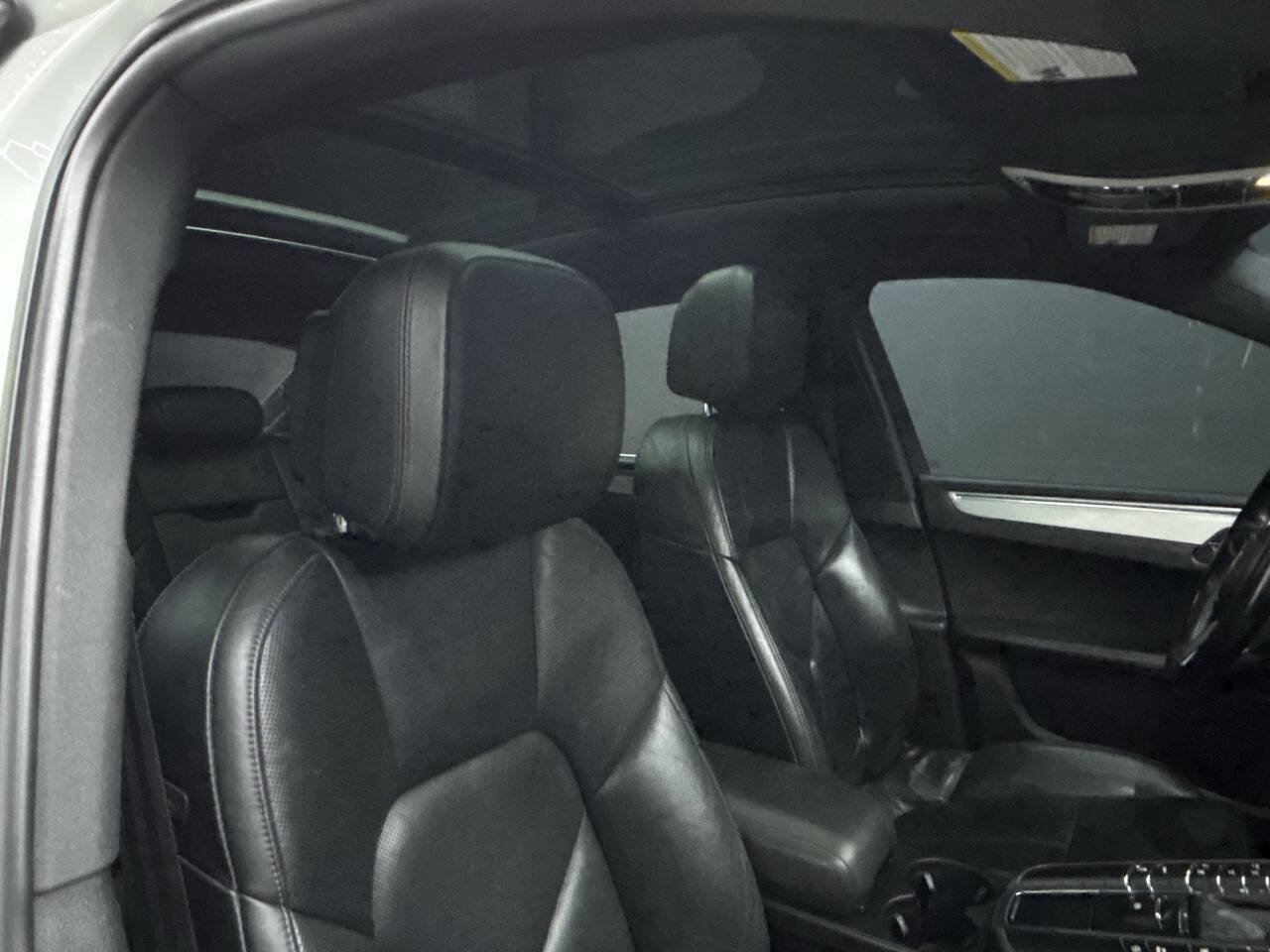 Used 2015 Porsche Macan S w/ Premium Package Plus AWD/4WD image 37