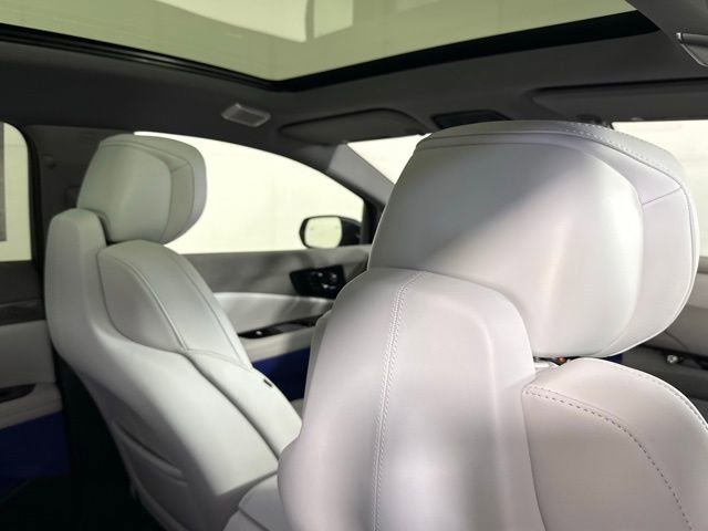 New 2026 Cadillac Optiq Sport 2 w/ LPO, Floor Liner Package AWD/4WD image 28