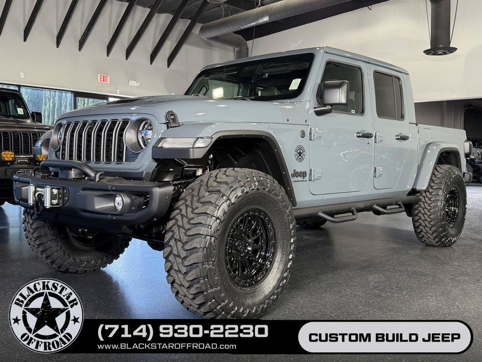 Used 2025 Jeep Gladiator Mojave AWD/4WD image 7