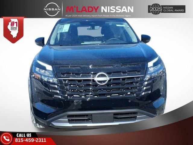 New 2026 Nissan Pathfinder SL image 2