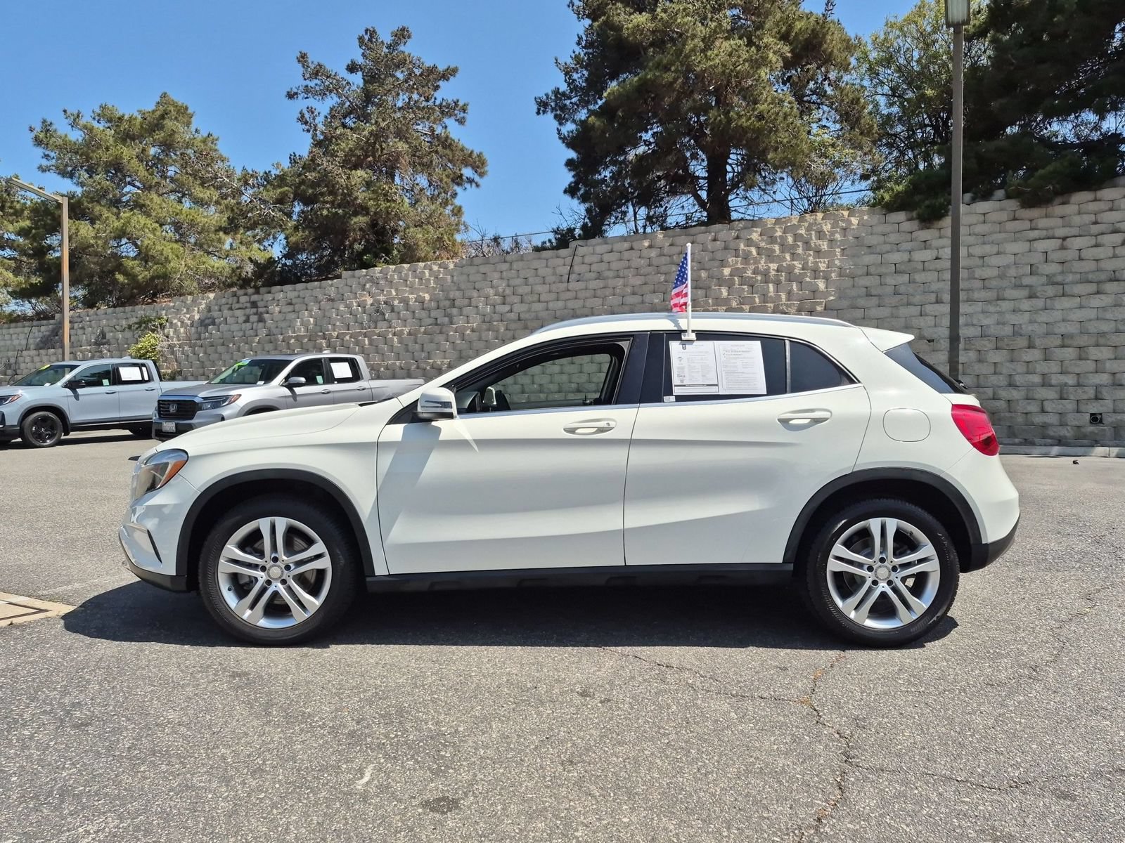 Used 2016 Mercedes-Benz GLA 250 4MATIC image 2