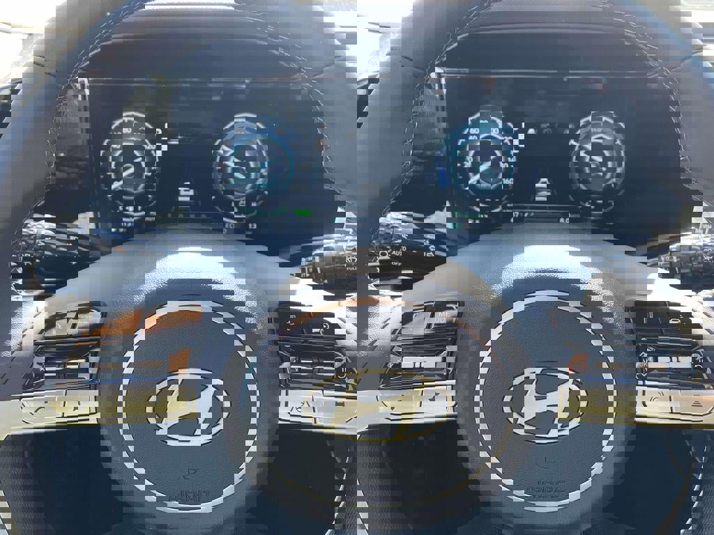 New 2026 Hyundai Elantra Limited image 44