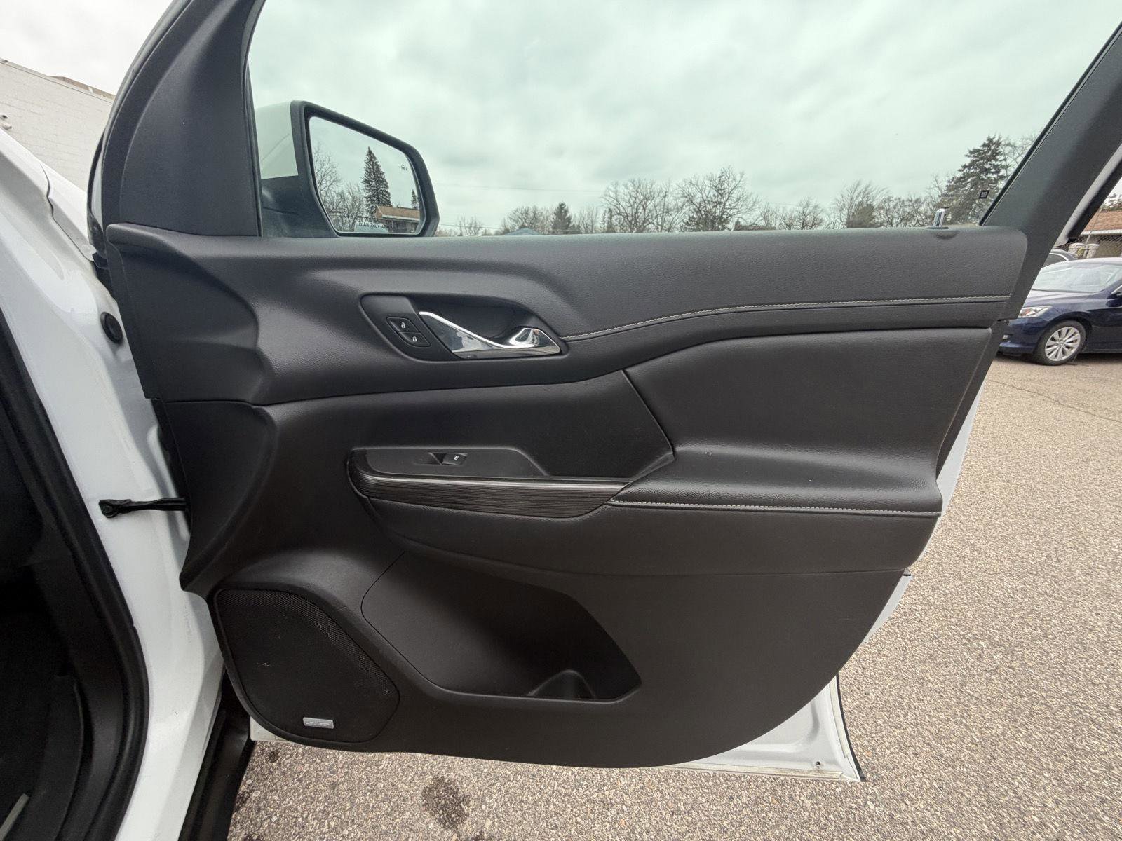 Used 2019 GMC Acadia SLT image 36