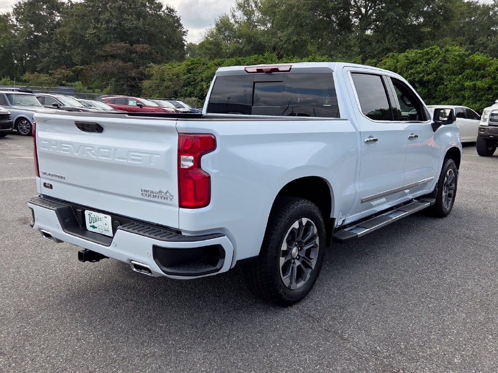New 2026 Chevrolet Silverado 1500 High Country w/ Technology Package AWD/4WD image 12